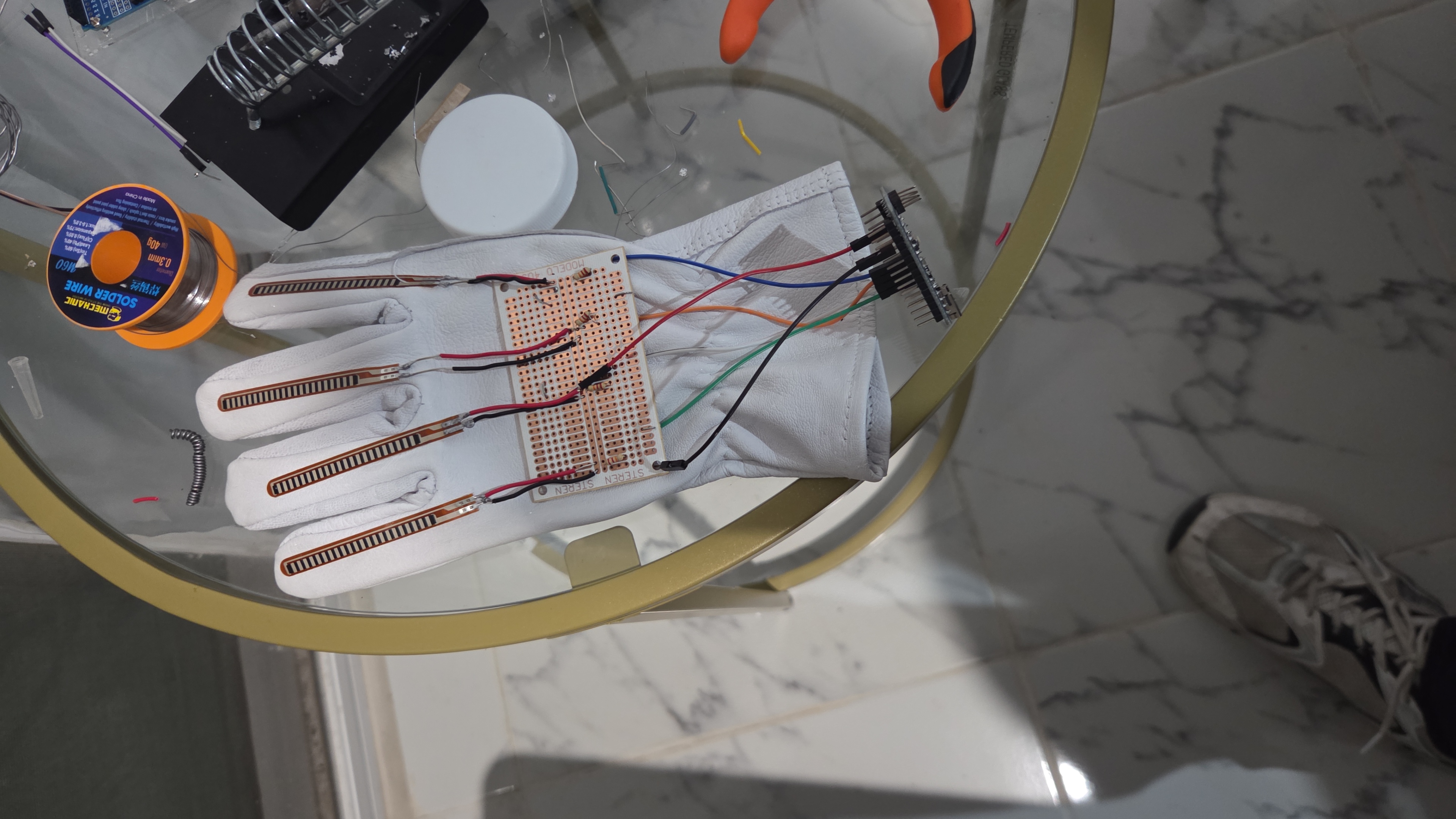 Prototipo de Ortesis de Rehabilitación con Control Neumático Adaptativo para Espasticidad