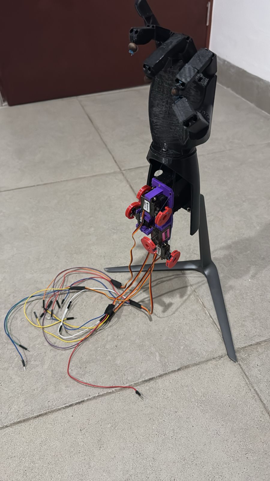 Construcción Mano Robótica